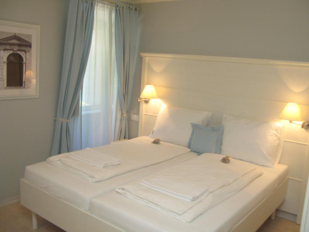 Hotel Villa Elisabeth - Veli Losinj Health Resort Стая снимка