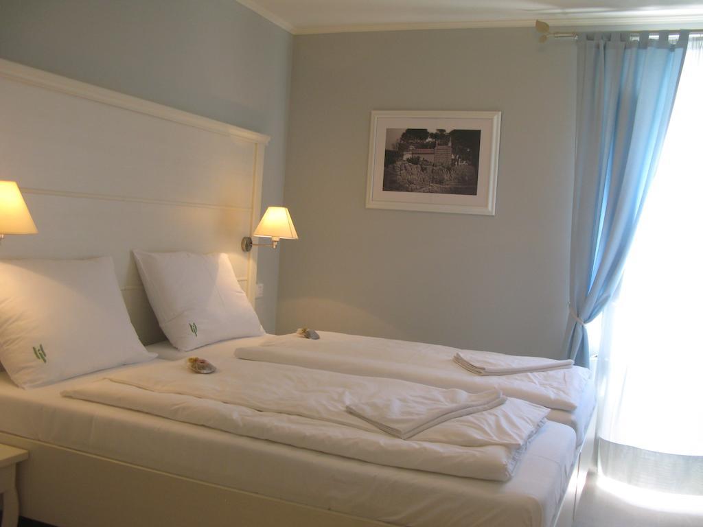 Hotel Villa Elisabeth - Veli Losinj Health Resort Стая снимка